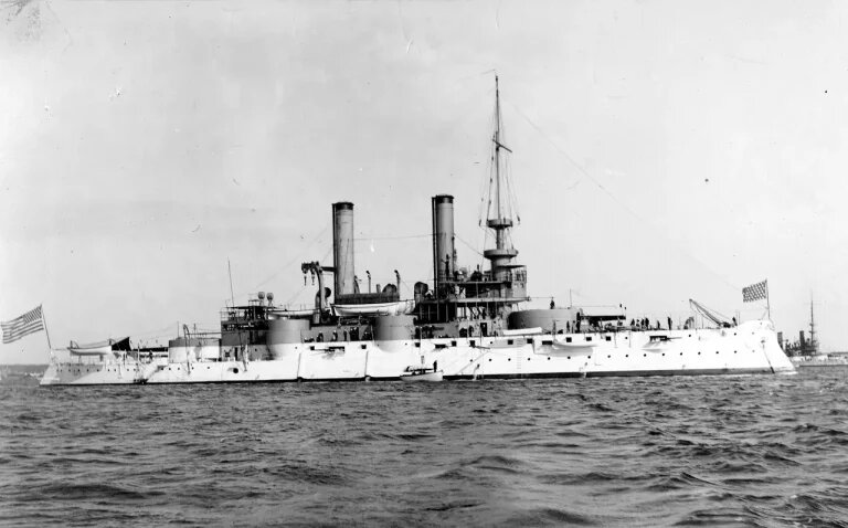 Броненосец «Айова», каковой Ч. Крамп предлагал использовать в качестве прототипа будущего «Ретвизана»