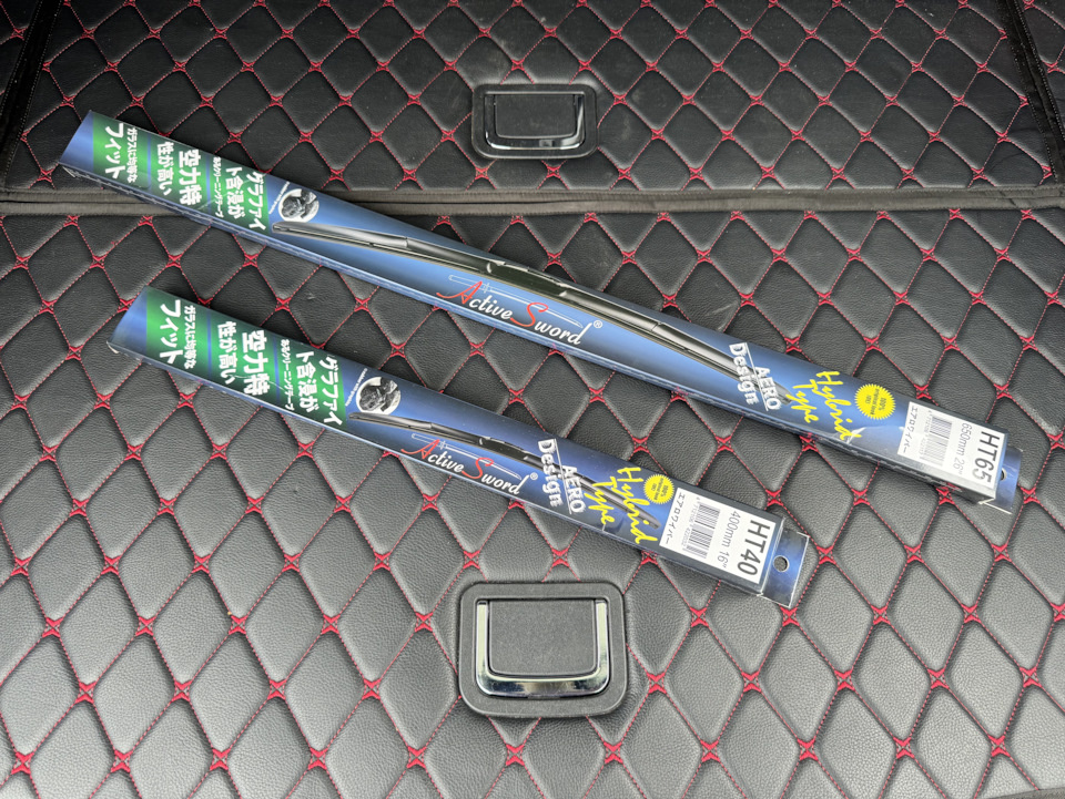 Вот такого они вида. В коробке. Строго. Привычно.