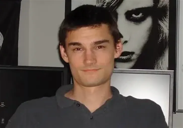  Нейт Пуркипайл, явно доволен тем что послал столько народу. 