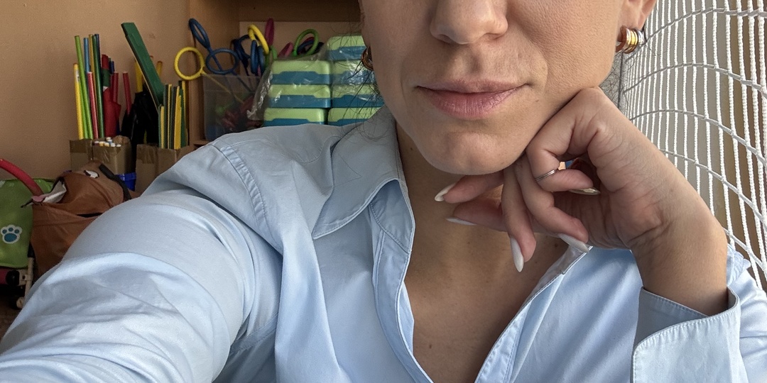 Я создаю проекты для детей и руковожу благотворительной организацией. И да, я могу сорваться на хаме в пробке.