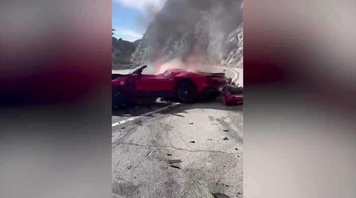 Обложка © Instagram (признан экстремистской организацией и запрещён на территории Российской Федерации) / exoticcar_clubb