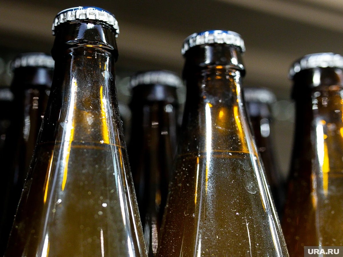     Потребление пива в России в этом году упало почти на 17%