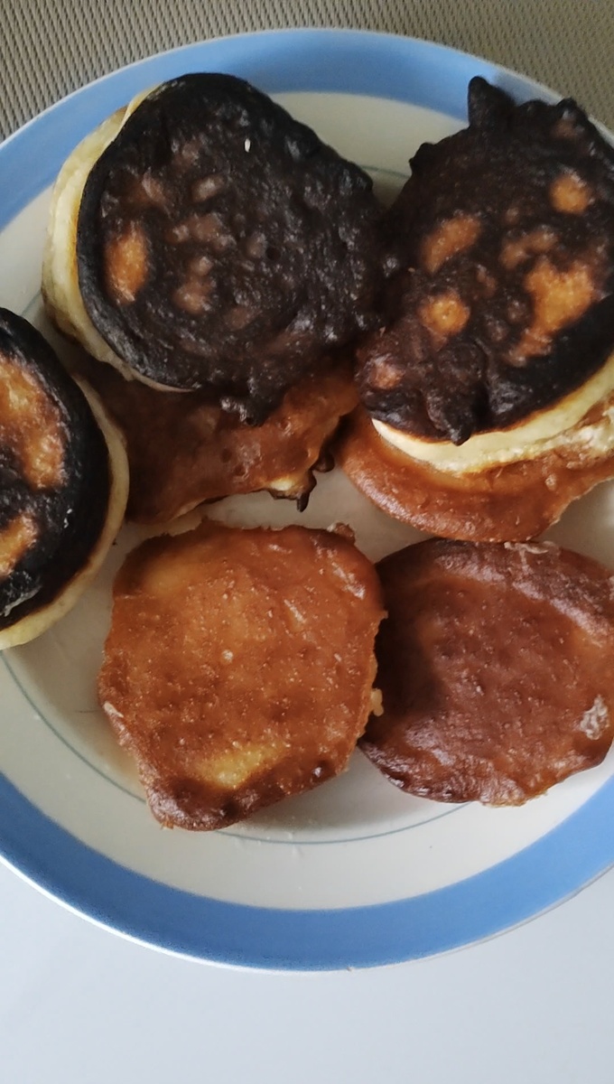 Вы не смотрите, что они темные такие. Это только первые, а потом хорошо пошло.