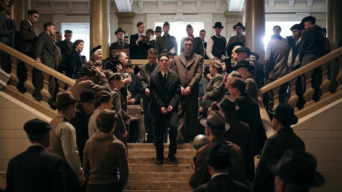 Кадры из фильмов истина и измена