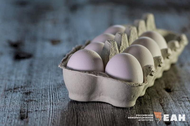    ЕАН. Упаковка с куриными яйцами