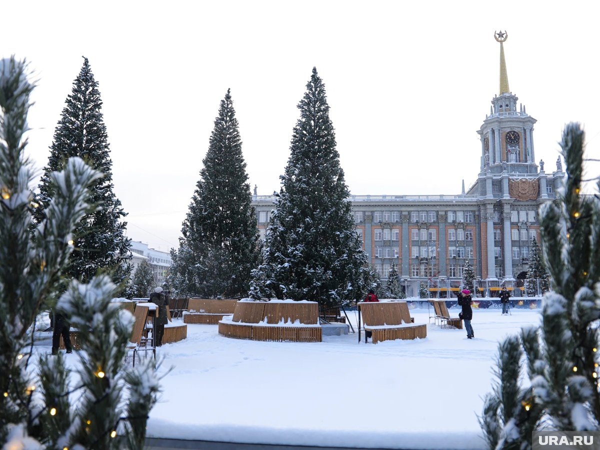    Новогоднюю ночь можно будет отпраздновать на «Катке на площади»