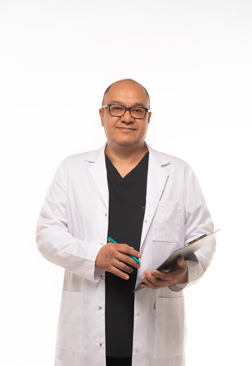 Муллахметов Разиль Хупбиевич, хирург-колопроктолог, кмн, клинический центр "Медиаль", г.Ижевск