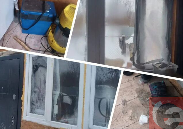    Так выглядит веранда после визита силовиков. Окно разбито, а на полу валяются осколки.