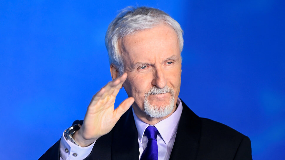 Джеймс Кэмерон на премьере фильма «Аватар: Путь воды» в Лондоне, 2022.📷Фото: Toby Melville / Reuters