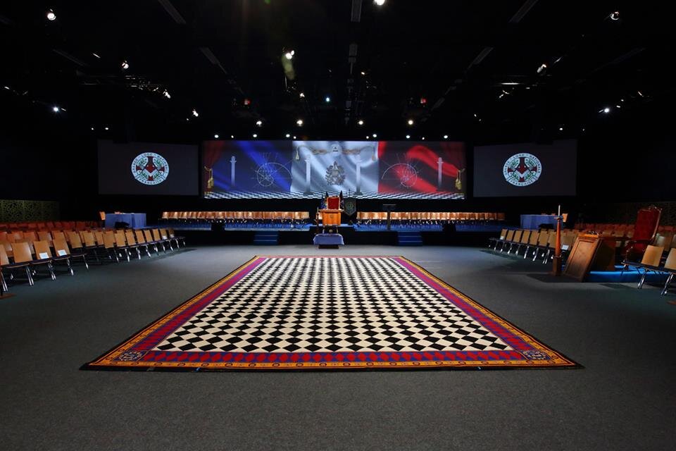 Ассамблея Великой национальной ложи Франции (29 000 масонов)