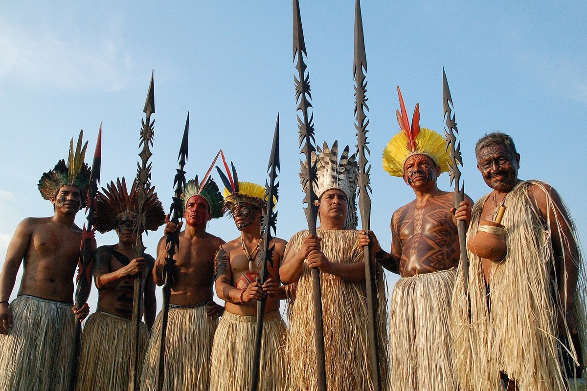    Призраки прошлого: как сегодня живут первобытные племена