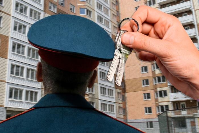 Военная ипотека 2026: условия, как взять, кому полагается. Коллаж © Life.ru. Обложка © ТАСС / Сергей Савостьянов, © Shutterstock / FOTODOM / Billion Photos