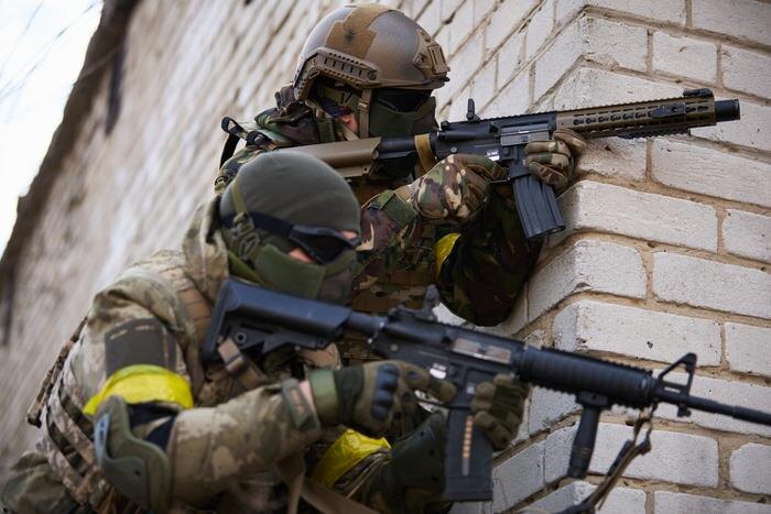 Обложка © Shutterstock / FOTODOM / hurricanehank