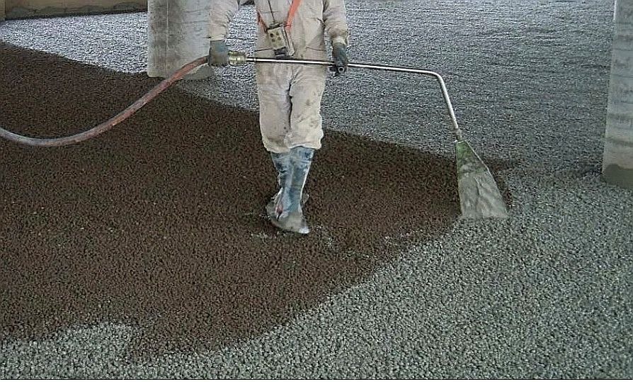 Проливка цементным молочком керамзит. Фото из открытых источников