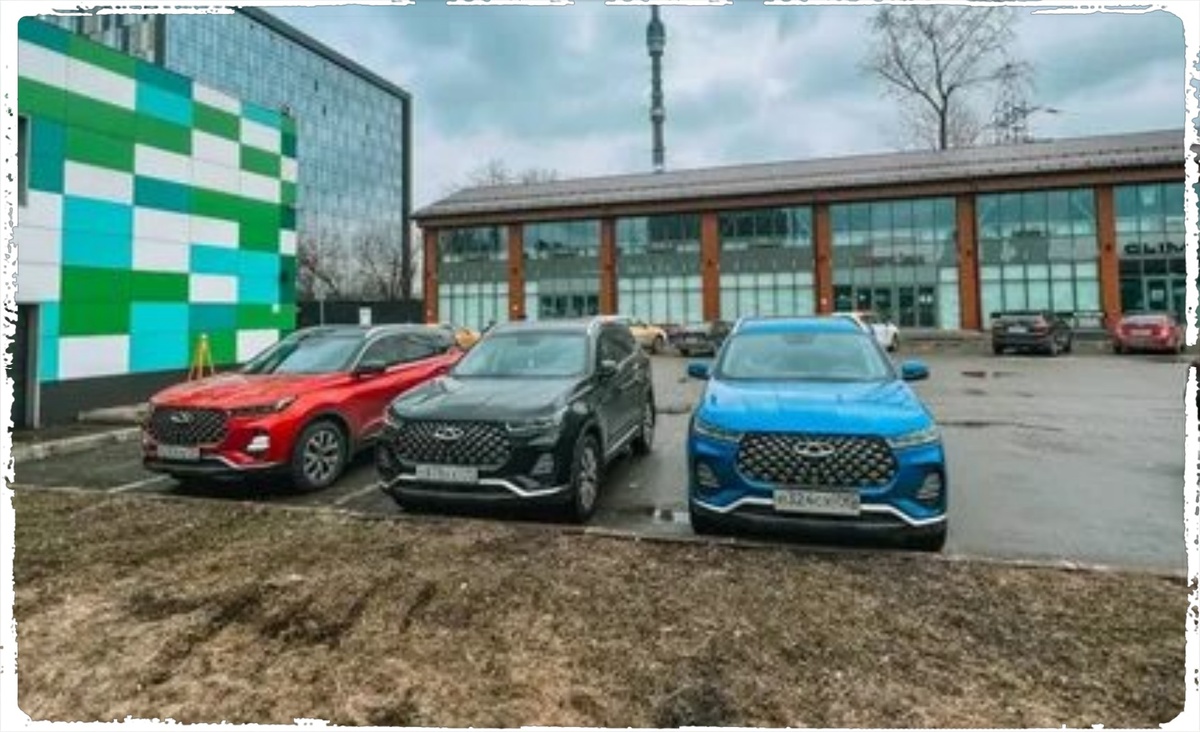 «Памятник одноразовой эпохе». Эти машины должны возить пассажиров и зарабатывать деньги, но вместо этого они генерируют убытки и ржавеют в ожидании запчастей.