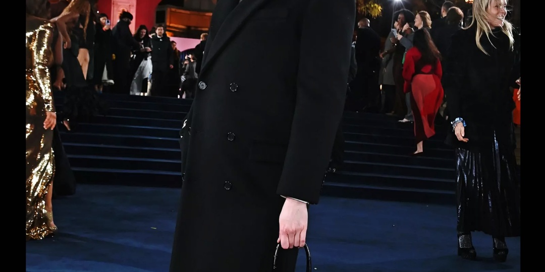 Звездный стиль на красной дорожке: Лучшие и худшие наряды месяца