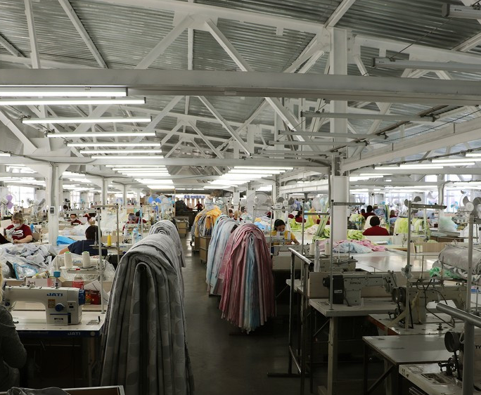 Швейный участок цеха по пошиву постельного белья