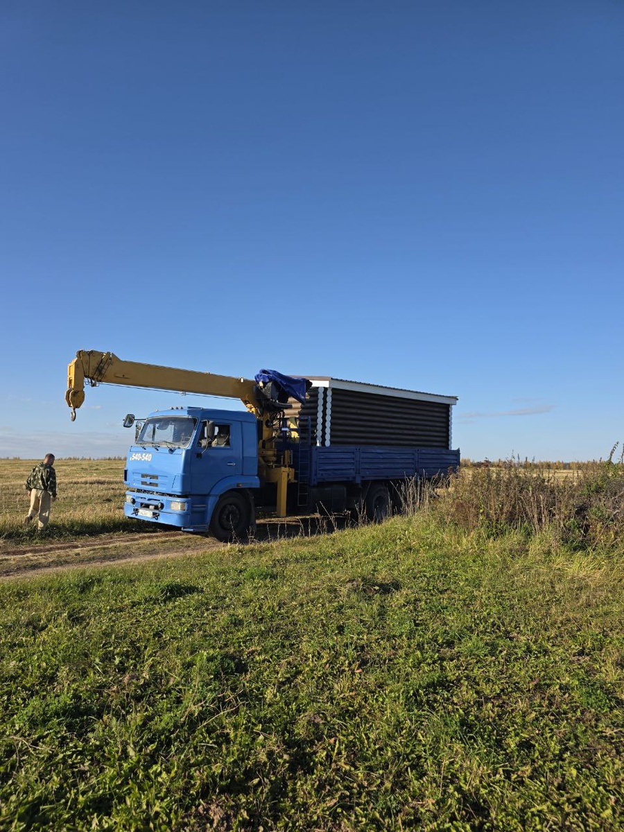 Доставка до вашего участка осуществляется манипулятором.
