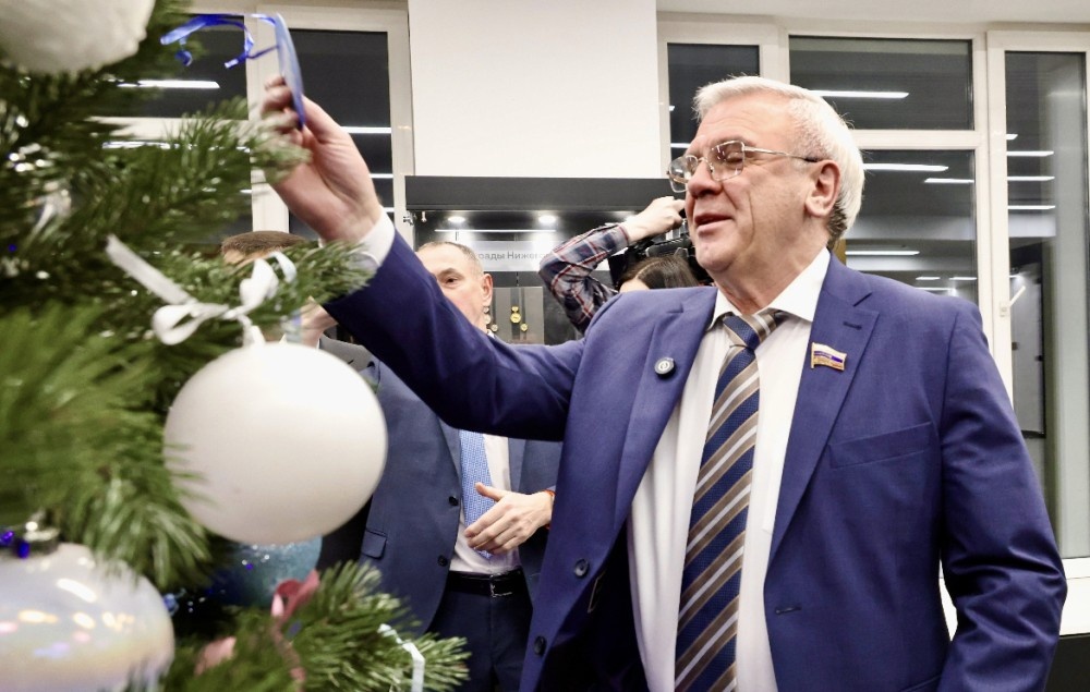    Спикер ЗС НО Евгений Люлин исполнит мечту школьника из Дзержинска