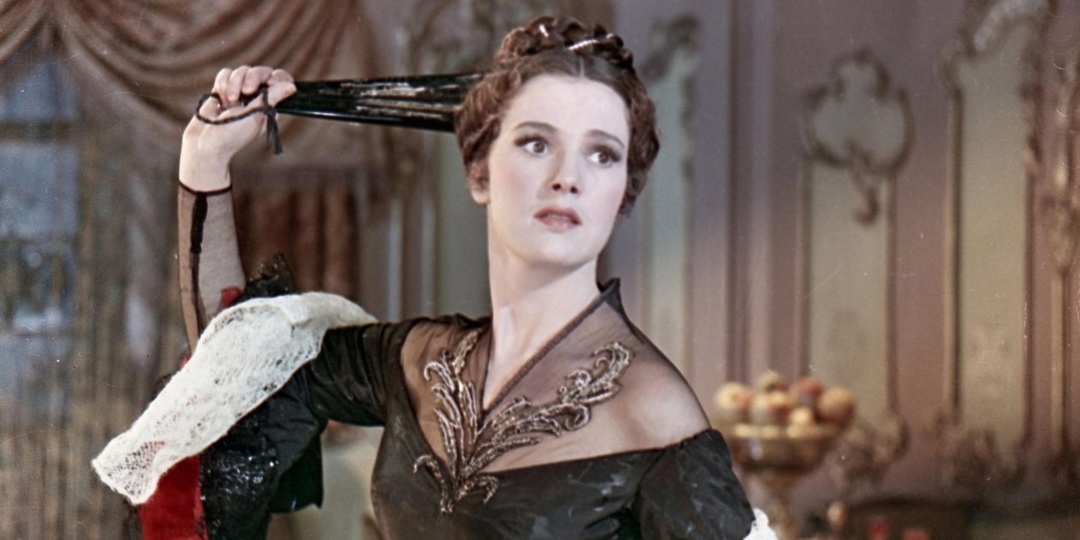 Она отказалась от мужчин навсегда — и прожила почти полвека: этот выбор Юлии Борисовой до сих пор пугает