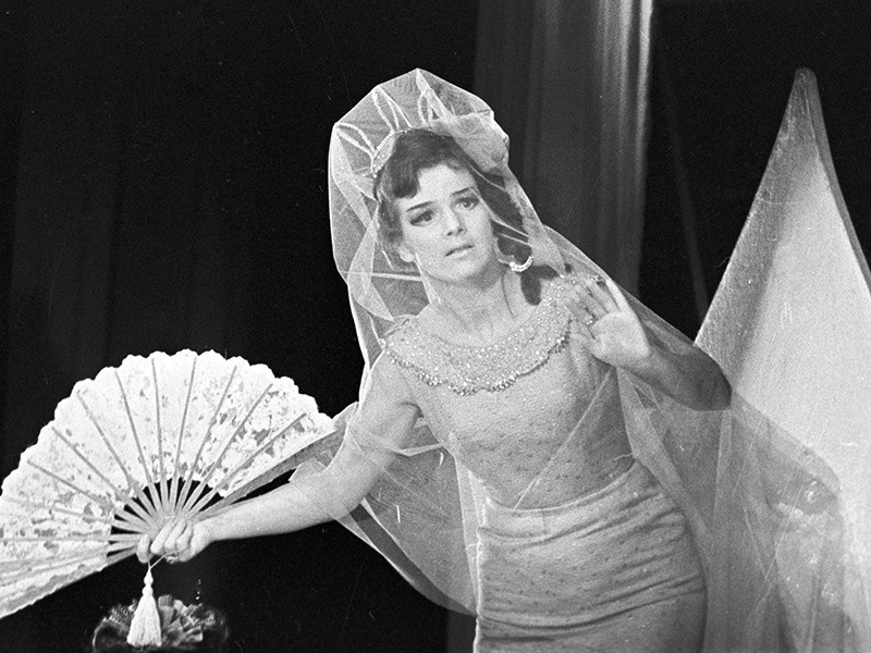 Юлия Борисова в спектакле "принцесса Турандот"