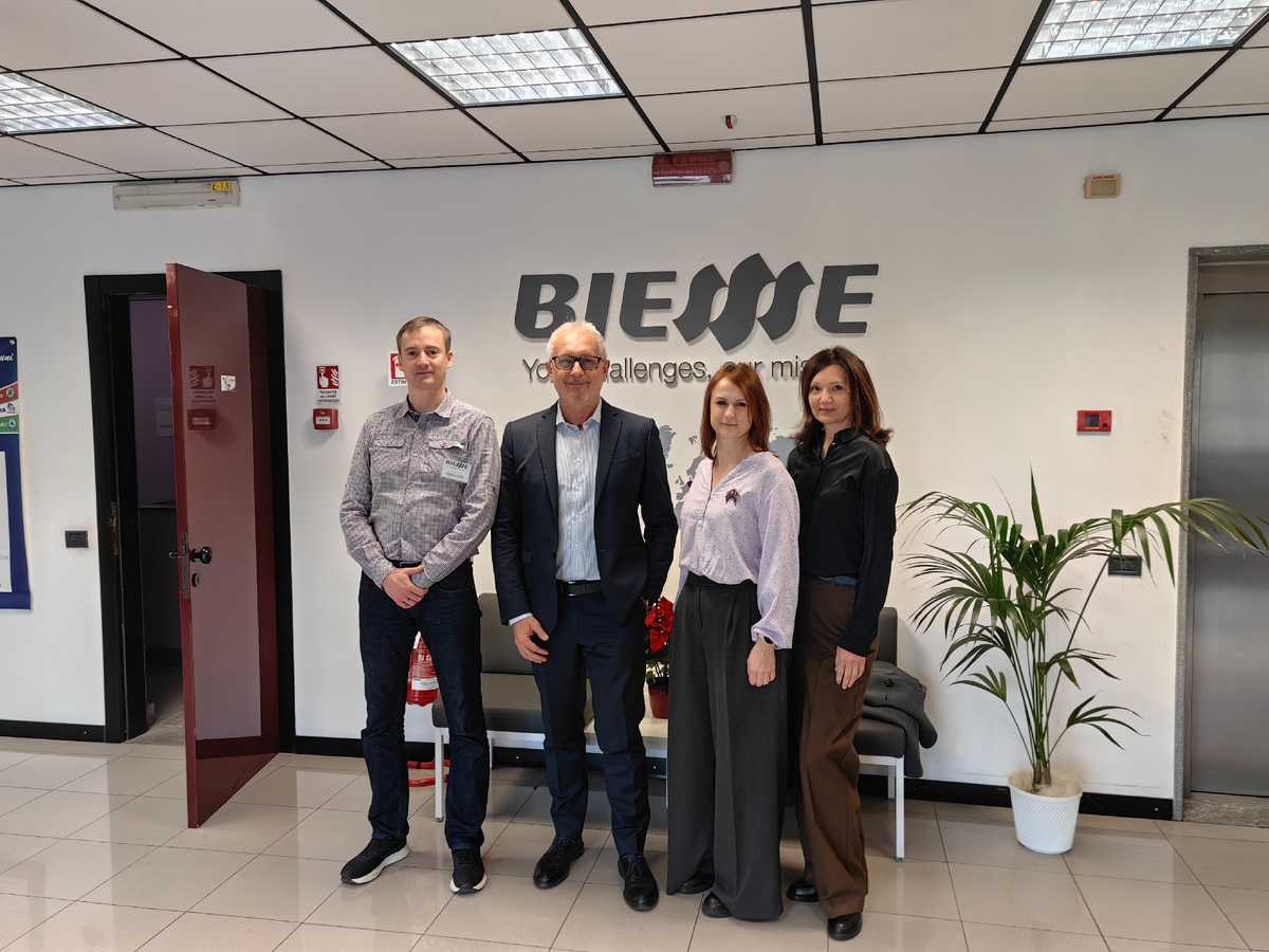 Рабочая встреча руководства компании АДГЕЙЗЕР с производителем ленты для клише BiesSse