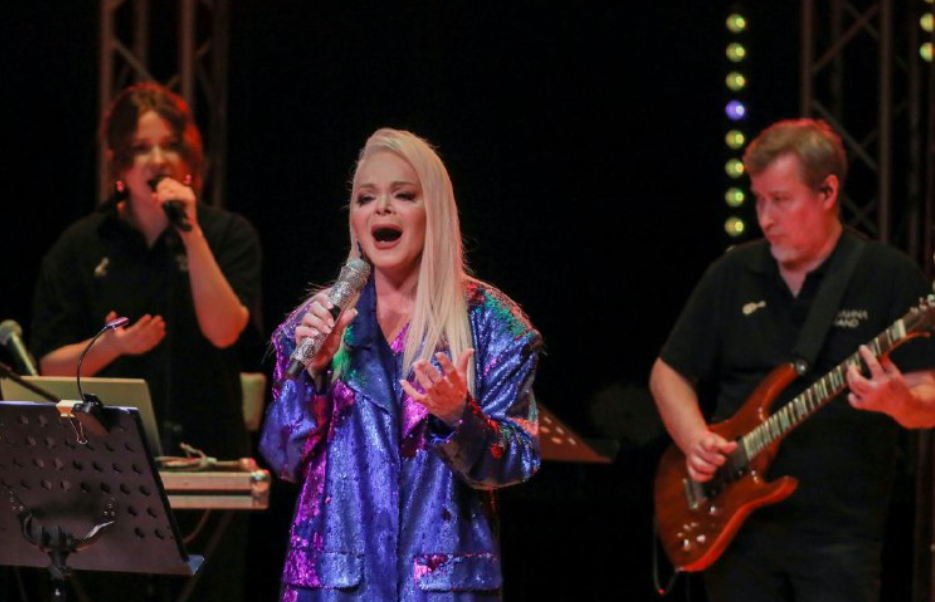 Лариса Долина из открытых источников яндекс фото