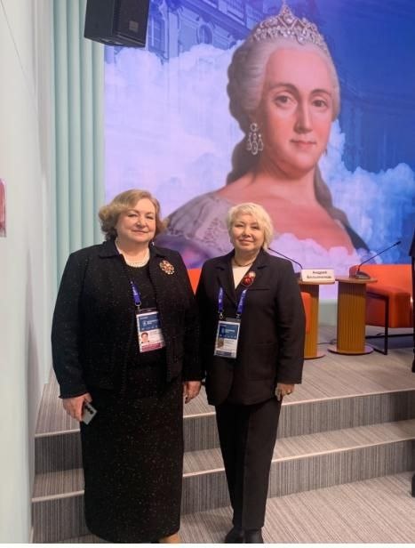 Смирнова Светлана Константиновна и Лариса Котельникова