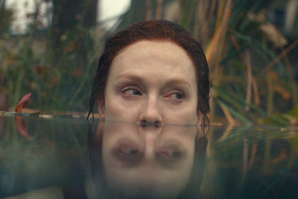 Мур в сериале «История Лизи», 2021.