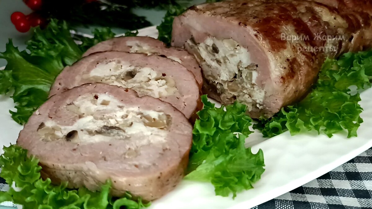 ⭐ Рулет из свинины с начинкой из куриного фарша и грибов