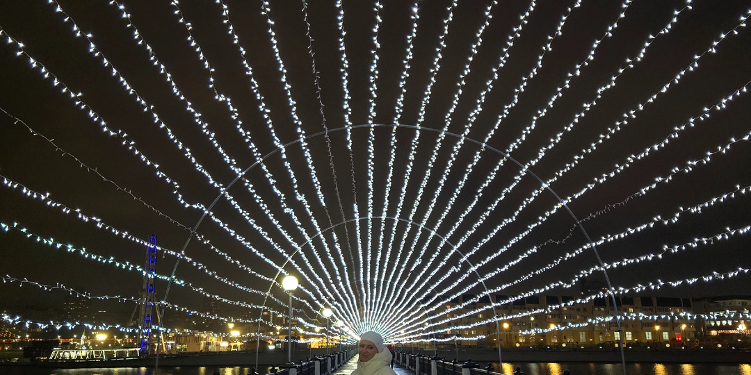 Световой мост и "Мать-покровительница " Чебоксар