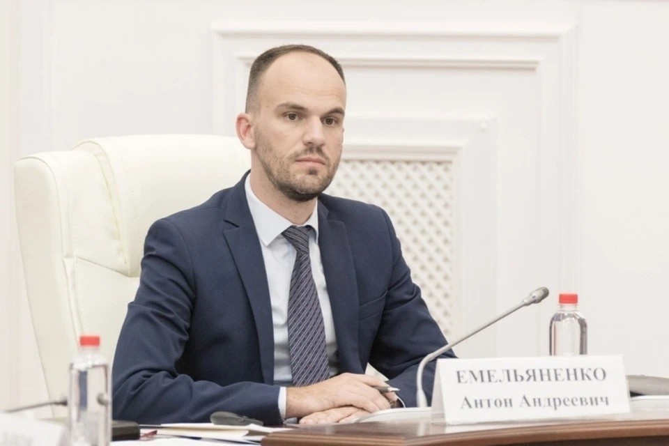    Антон Емельяненко работает в областном правительстве уже полтора года правительство Самарской области