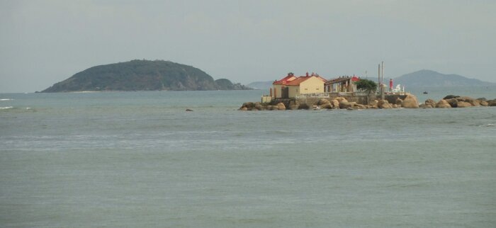 Некоторым островам не так повезло с названием, но зато с климатом им подфартило / Фото: Vostok.Today