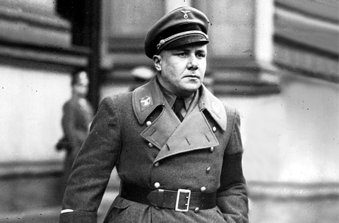 Мартин Борман 