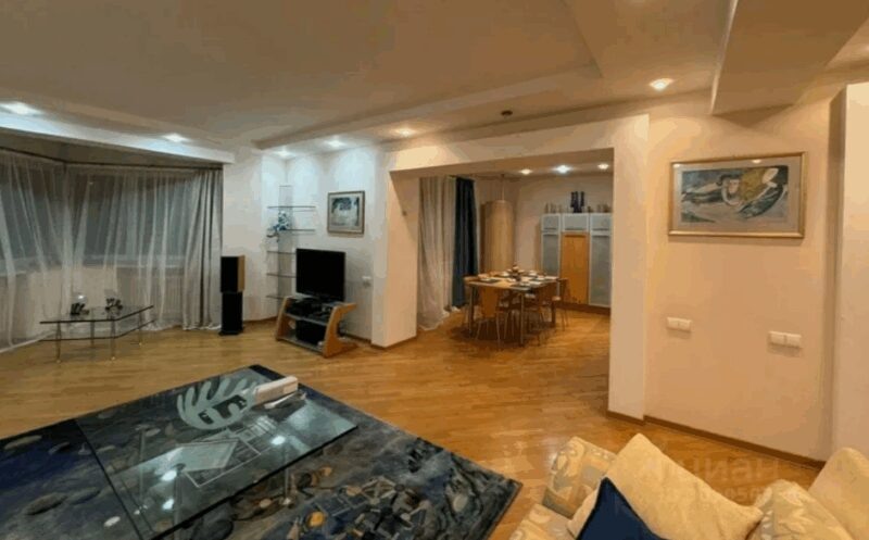    Московская квартира, подаренная Юрием Лужковым