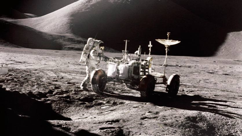 Что китайцы обнаружили на глубине 40 метров на обратной стороне Луны — и почему эта находка может оказаться ценнее нефти