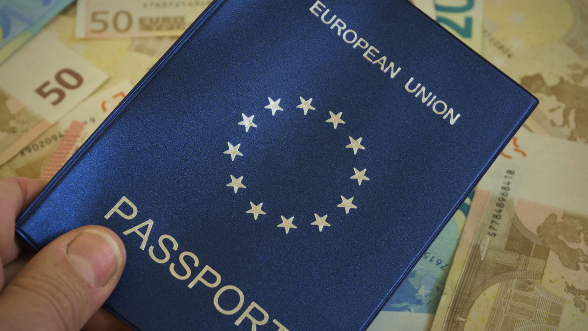 То есть правки правками, но только не для иностранцев с европейскими паспортом. Либо для тех, кто сможет дотянуть новые требования.