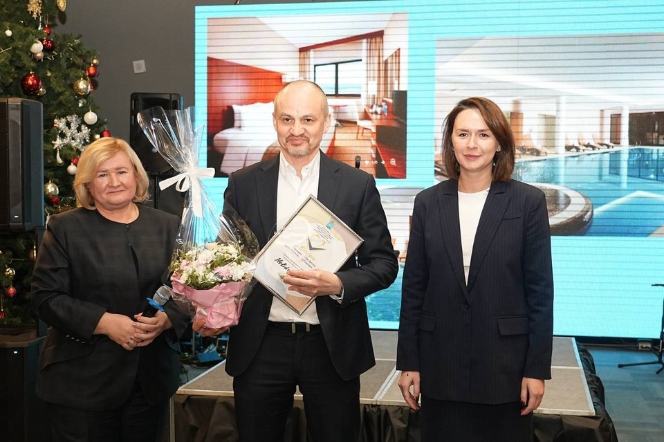    Победителями в 11 номинациях стали рестораны, турагентства, отели и т.д. администрация Самары