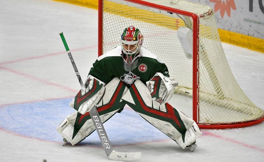    Второй голкипер «Ак Барса» Ахтямов уехал в НХЛ играть за «Торонто Мэйпл Лифс». Фото: Сайт «Ак Барсас»