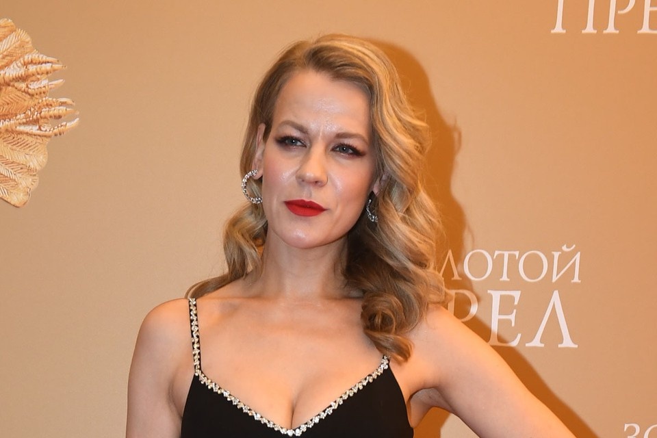    Московский суд взыскал с российской актрисы театра и кино Александры Ребенок почти 160 тысяч рублей за ущерб поврежденного в ДТП автомобиля. Михаил ФРОЛОВ