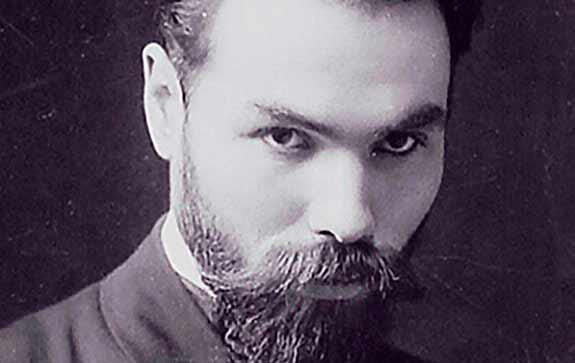 Валерий Яковлевич Брюсов (13 декабря 1873 — 9 октября 1924) — русский поэт, прозаик, драматург, переводчик, критик-литературовед, один из основателей русского символизма.