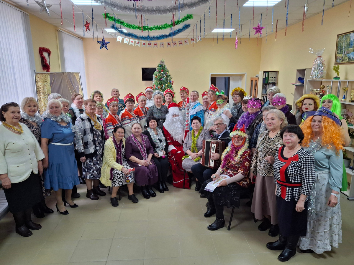 "Серебряные " волонтёры округа