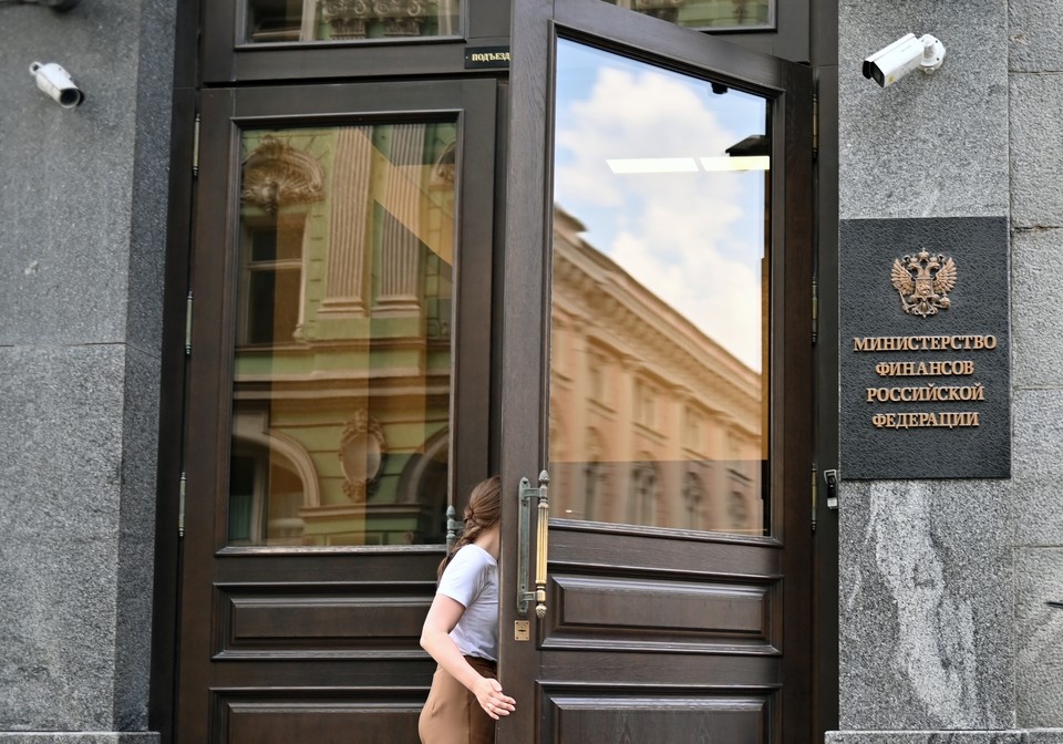    Минфин хочет продлить до 2030 года отсрочку по штрафам от иностранных компаний GLOBAL LOOK PRESS