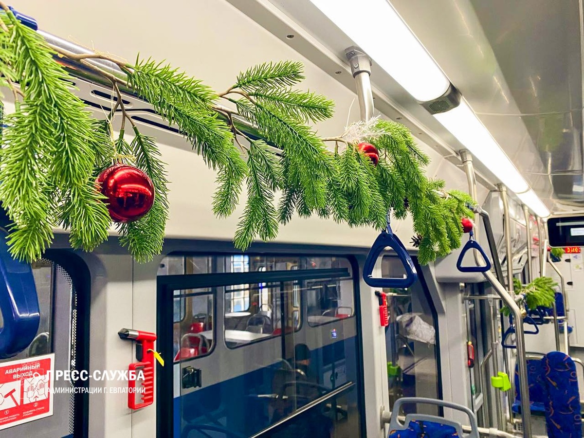 Новогодний трамвай
Фото: пресс-служба администрации Евпатории
