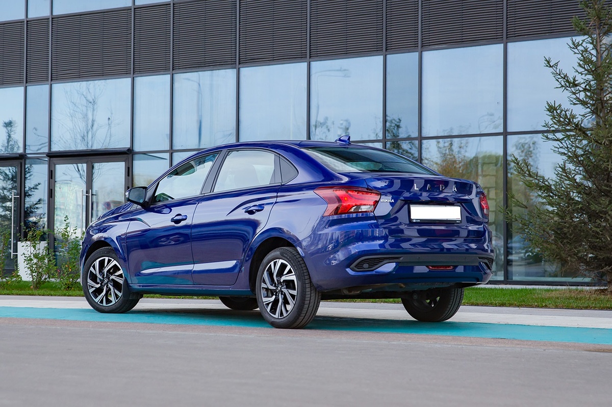  Седан Lada Iskra. Фото из открытых источников