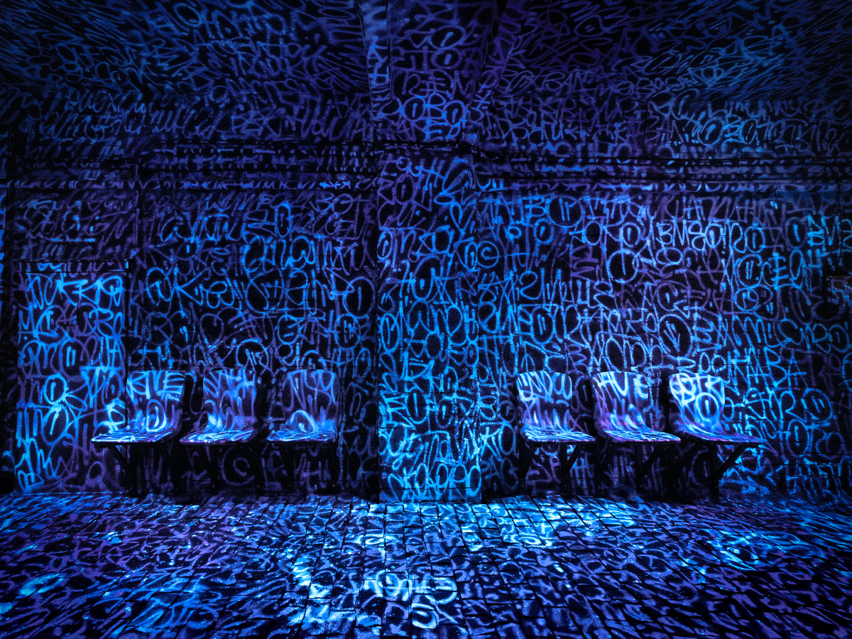 Автор фото: "БС АРТ ДЕВ". Проект "Культ Прорыв" в Петербурге.