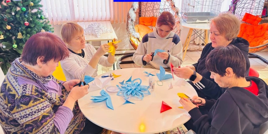 ⛄В преддверии новогодних праздников корпуса учреждения постепенно преображаются, наполняясь атмосферой уюта и волшебства