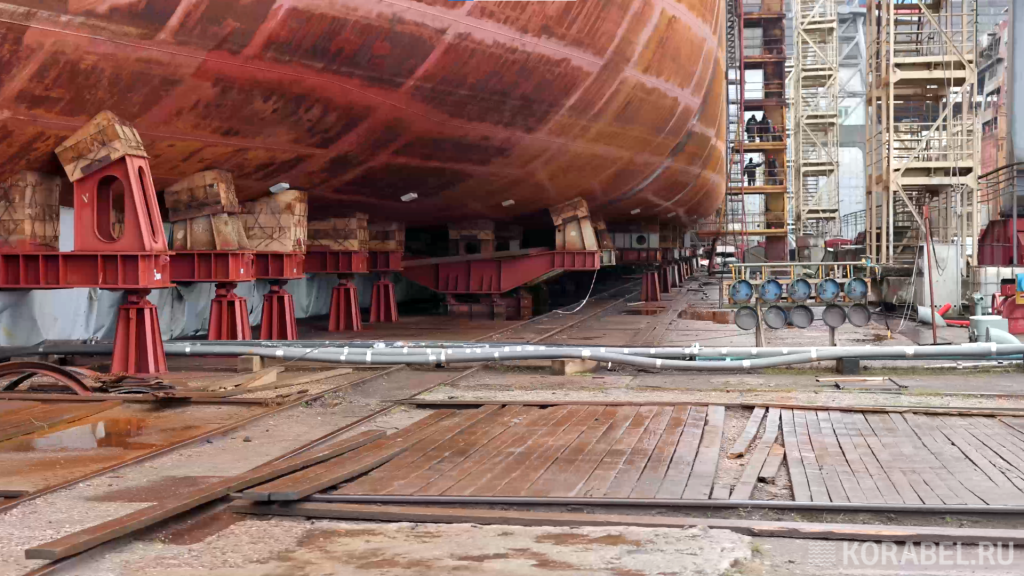 На заводе ОСК "Янтарь" / Фото: Корабел.Ру  📷

