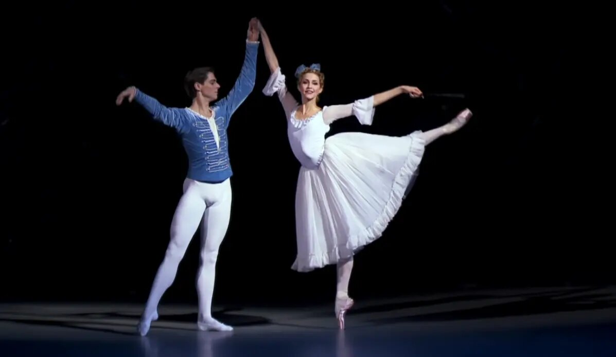    Фото: кадр балета «Щелкунчик» в Мариинском театре