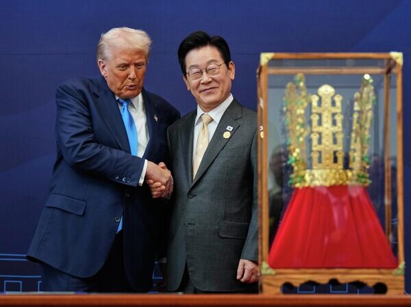    © AP Photo / Mark Schiefelbein